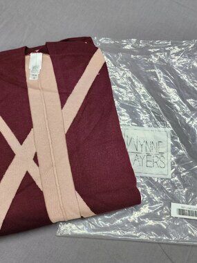 Wynne Layers Womens 3X Reversible Poncho Wrap Burgundy Beige Geometric Pockets